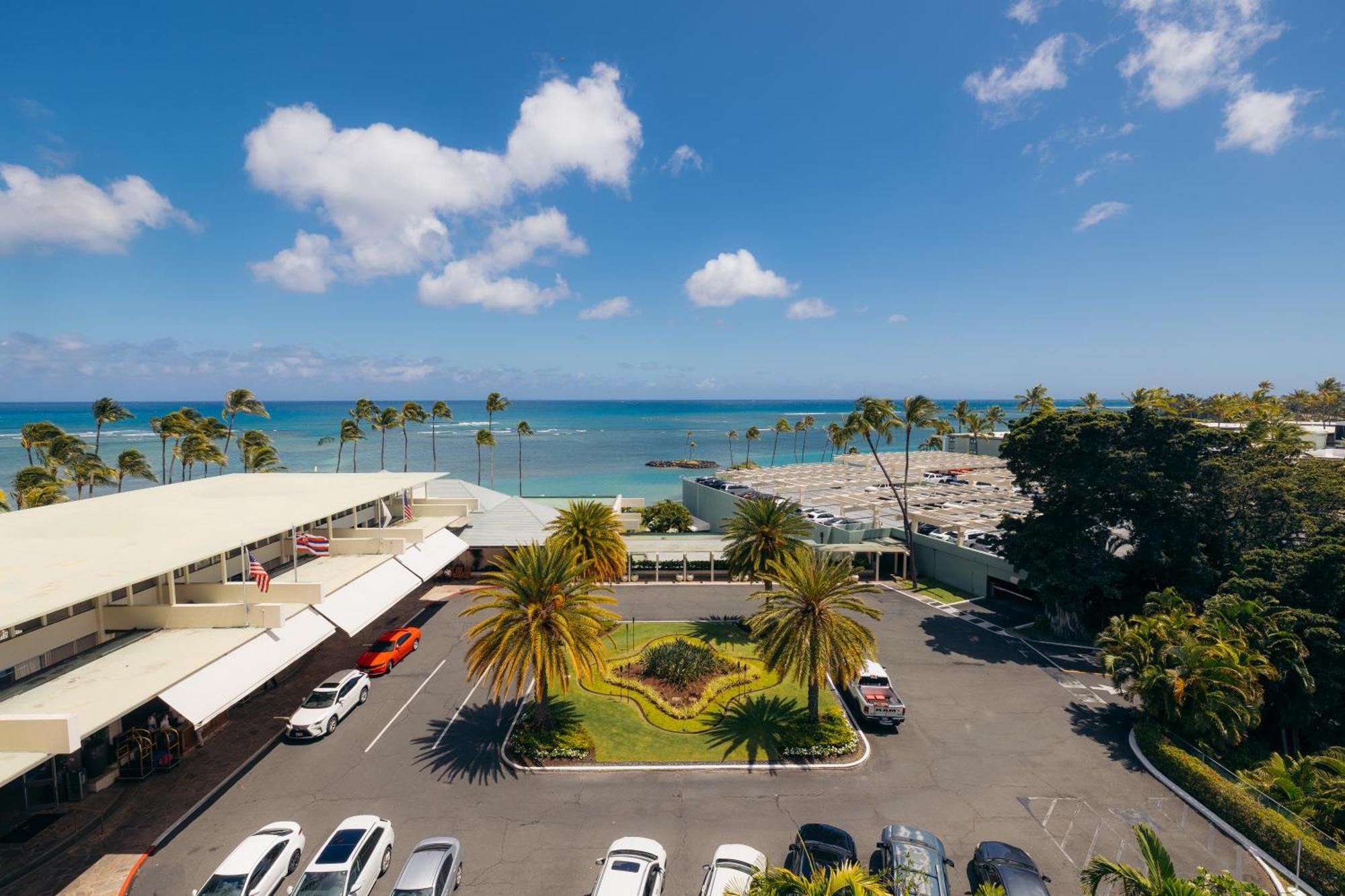 Resort The Kahala Y Honolulu